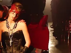 Dwie rosyjskie piękności na zmianę jeżdżą darmowe filmy porno w rodzinie na kutasie