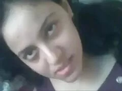 Ginekolog swędzi krowę i bada jej najlepsze filmy porno za darmo cipkę