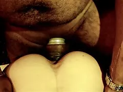 Młoda kobieta pieprzy dżentelmena na sekretarka film erotyczny kamery